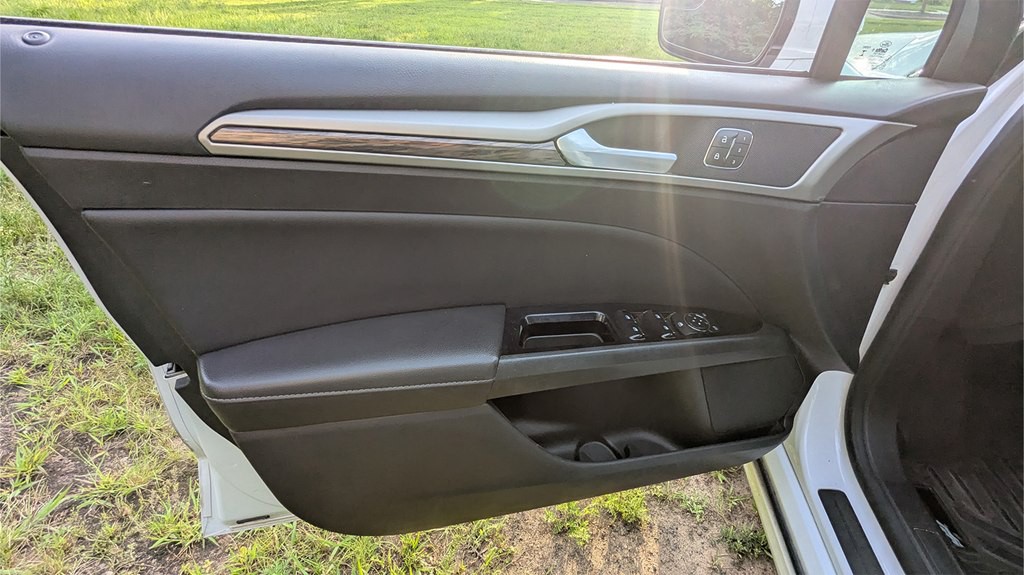2014 Ford Fusion Image 12