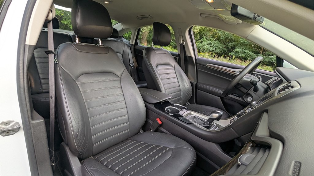 2014 Ford Fusion Image 16