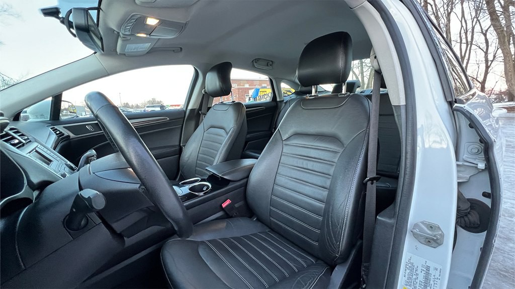 2014 Ford Fusion Image 9