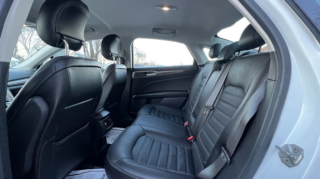 2014 Ford Fusion Image 19