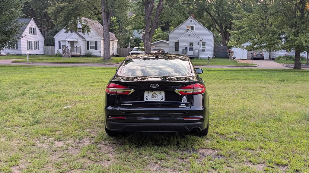 2020 Ford Fusion Image 4