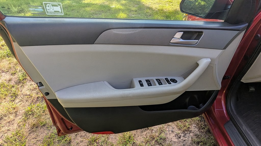 2016 Hyundai Sonata Image 18
