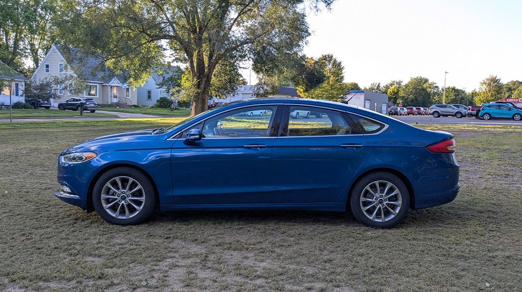 2017 Ford Fusion Image 6