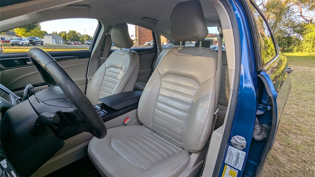 2017 Ford Fusion Image 9
