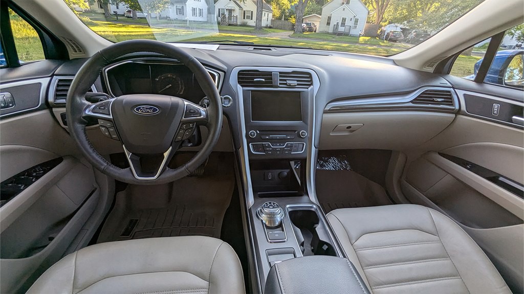 2017 Ford Fusion Image 11