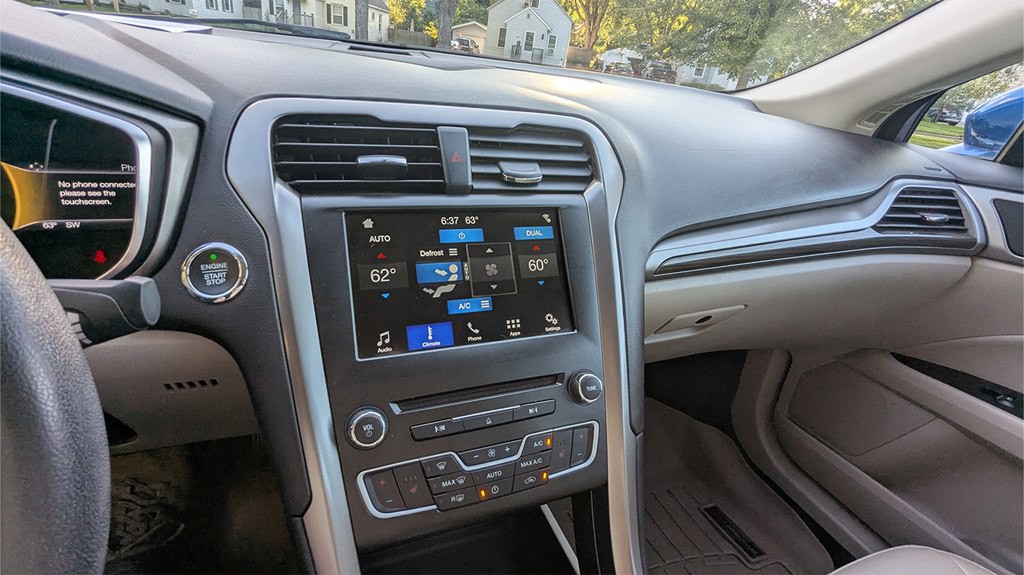 2017 Ford Fusion Image 13