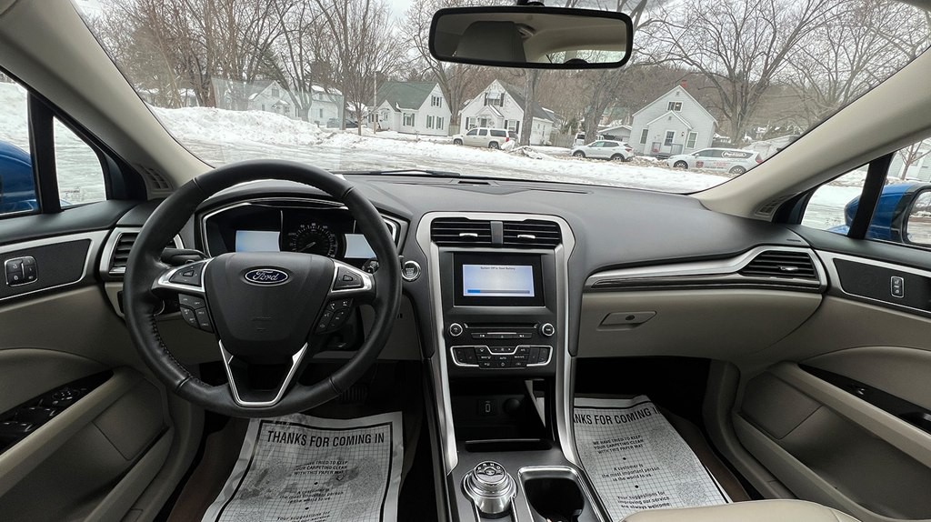 2017 Ford Fusion Image 11