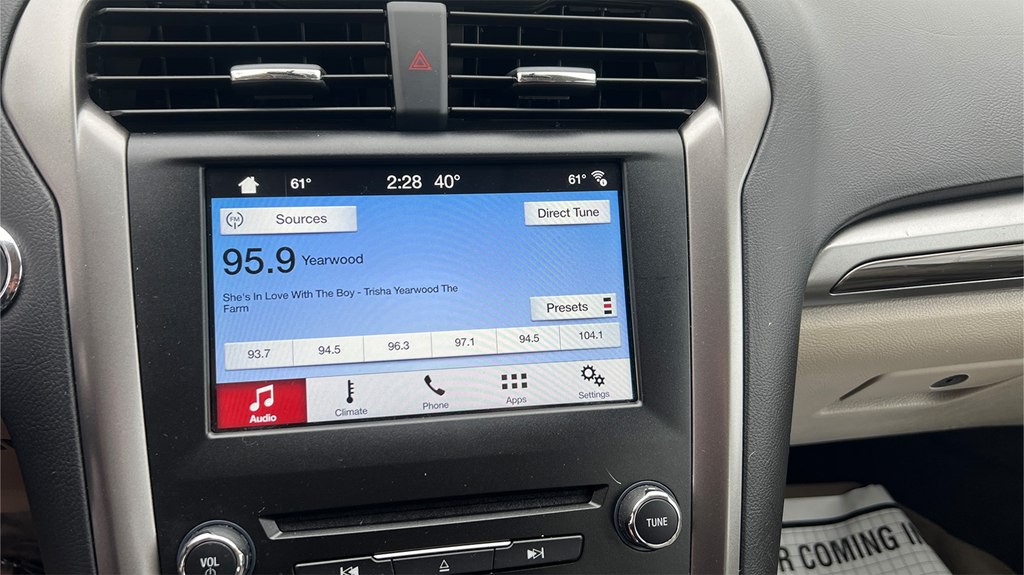 2017 Ford Fusion Image 14