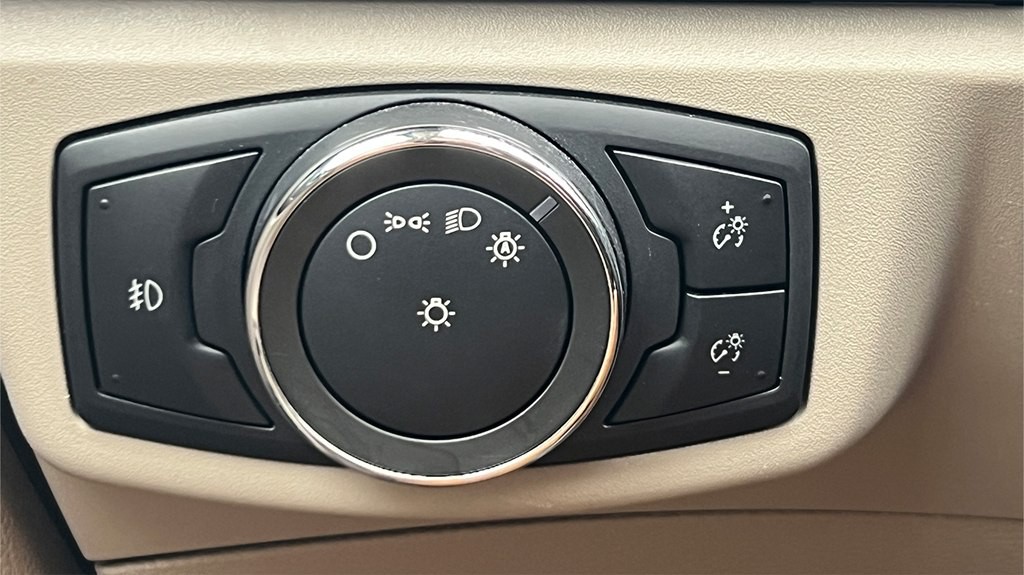 2017 Ford Fusion Image 19