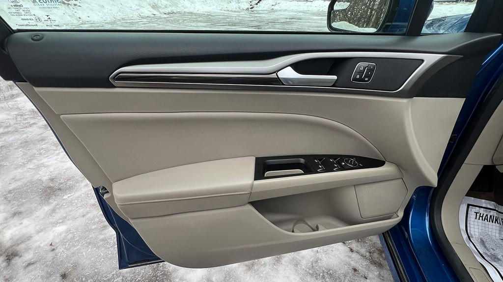 2017 Ford Fusion Image 22