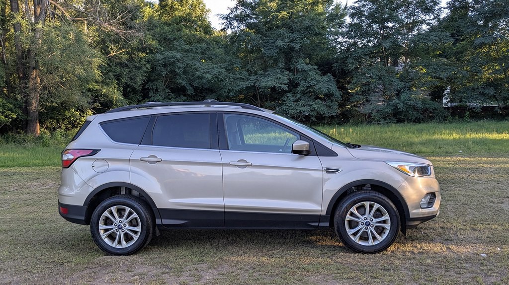 2018 Ford Escape Image 2