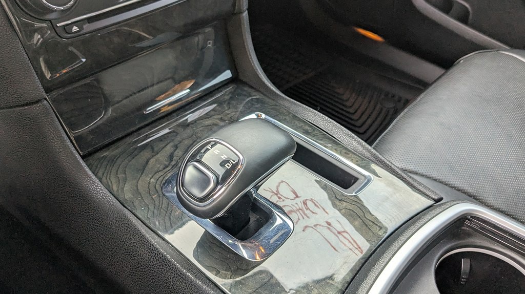 2014 Chrysler 300 Image 17