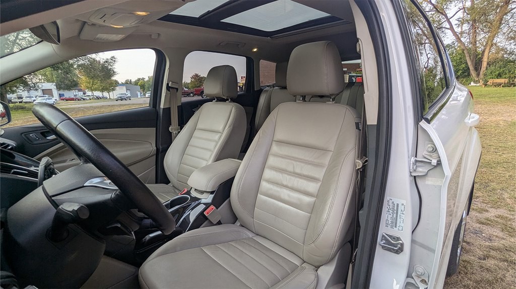 2016 Ford Escape Image 9