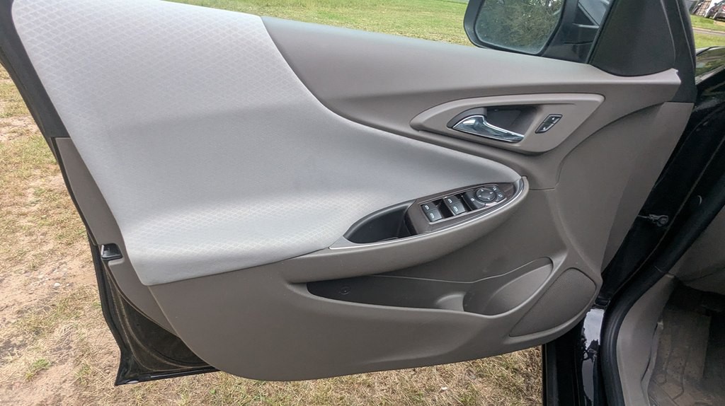 2017 Chevrolet Malibu Image 20