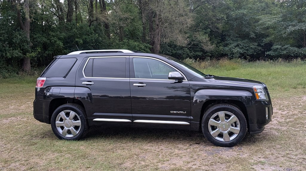 2015 GMC Terrain Image 2