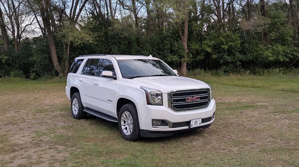 2016 GMC Yukon Image 1