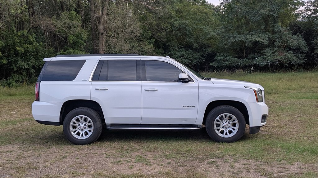 2016 GMC Yukon Image 2