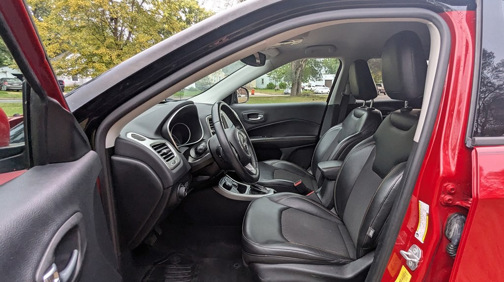 2018 Jeep Compass Image 10