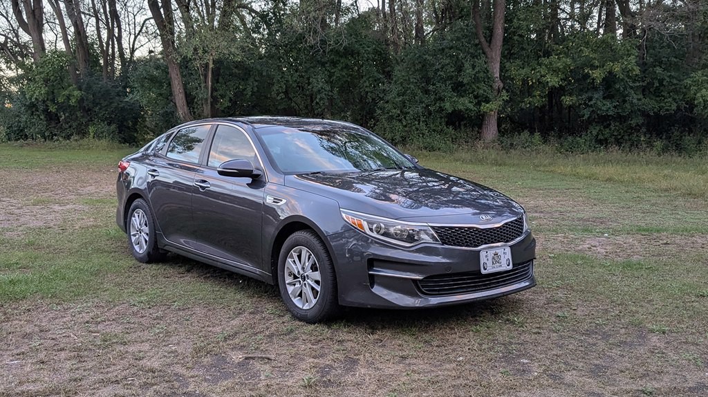 2018 Kia Optima Image 1