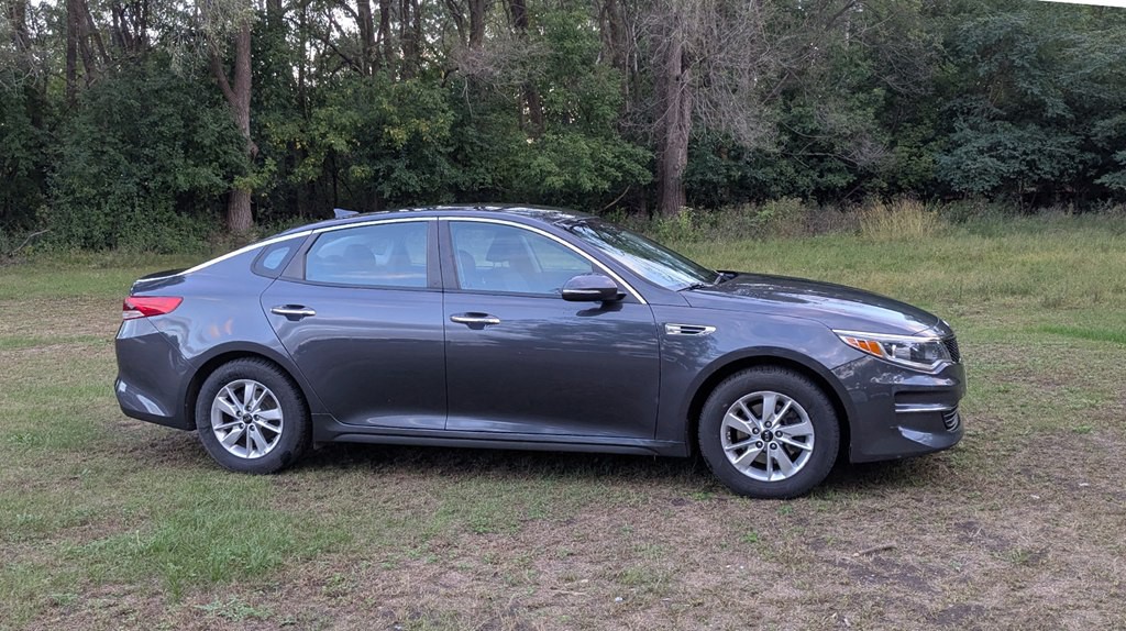2018 Kia Optima Image 2