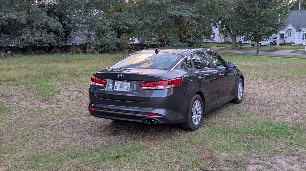 2018 Kia Optima Image 3