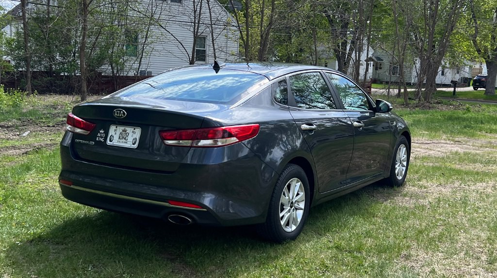 2018 Kia Optima Image 3