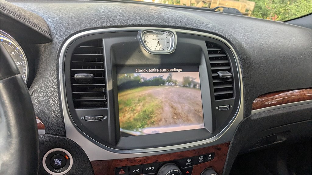 2014 Chrysler 300 Image 15