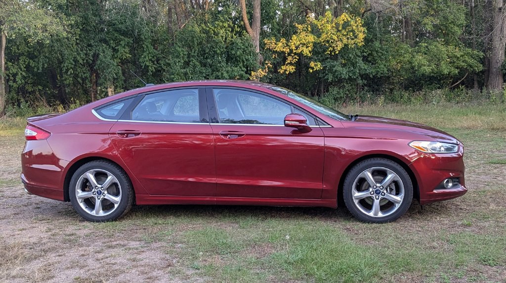 2014 Ford Fusion Image 2
