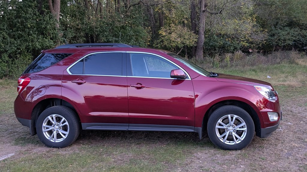 2016 Chevrolet Equinox Image 2