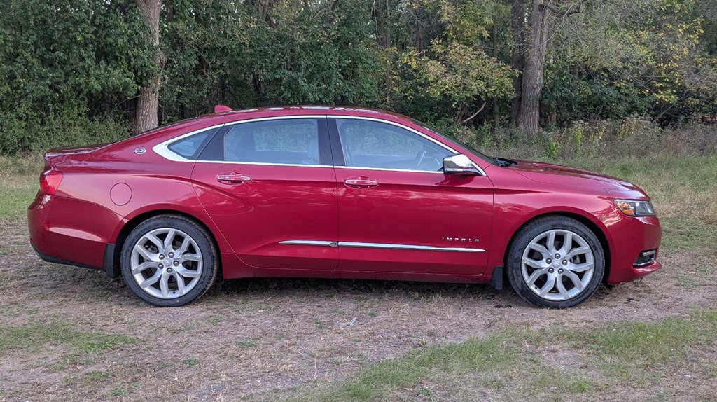 2014 Chevrolet Impala Image 2