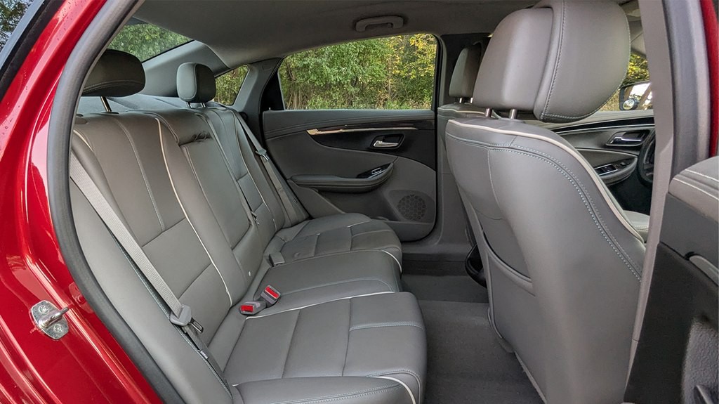 2014 Chevrolet Impala Image 24