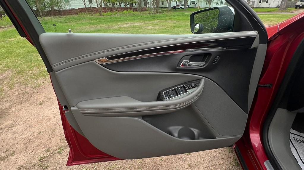 2014 Chevrolet Impala Image 16