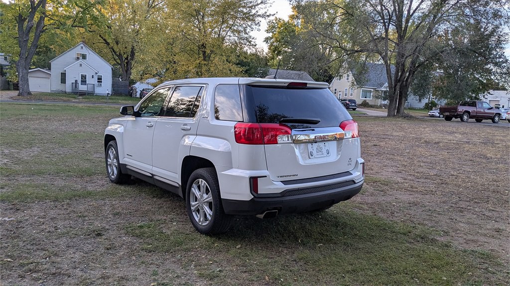 2017 GMC Terrain Image 5