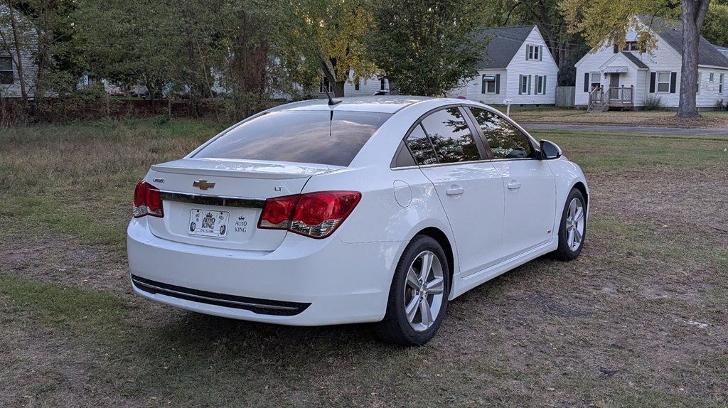 2014 Chevrolet Cruze Image 3