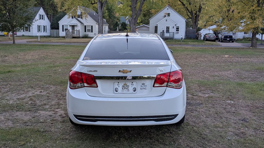 2014 Chevrolet Cruze Image 4