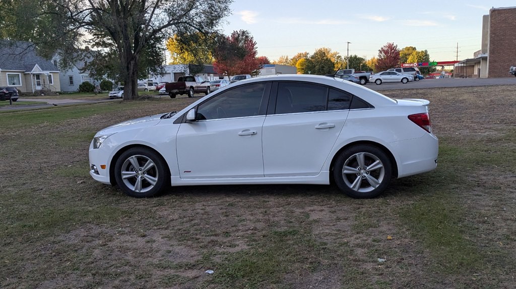 2014 Chevrolet Cruze Image 6