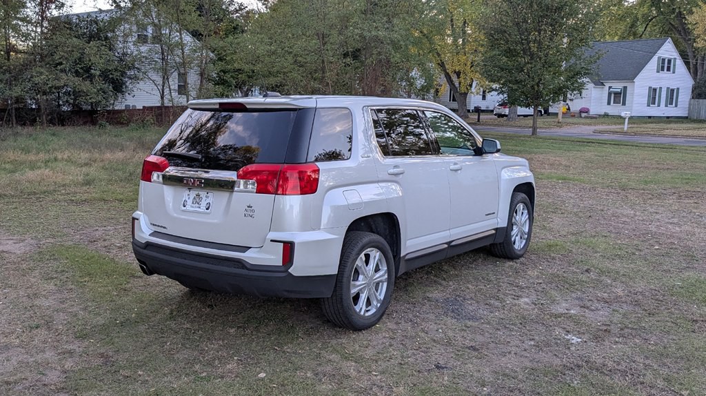 2017 GMC Terrain Image 3