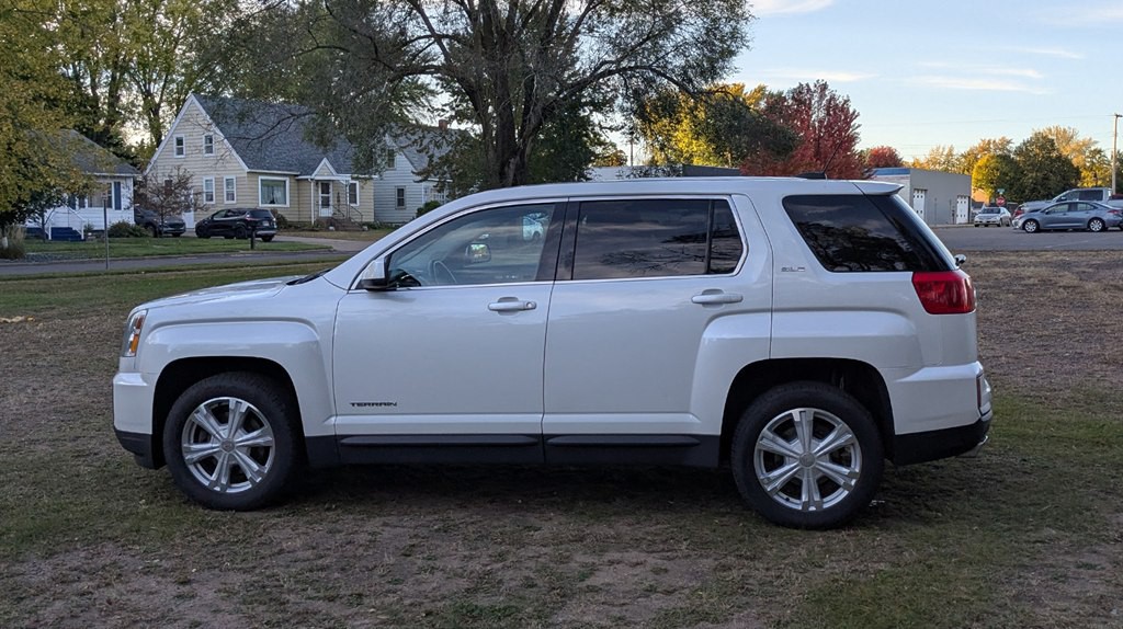 2017 GMC Terrain Image 6