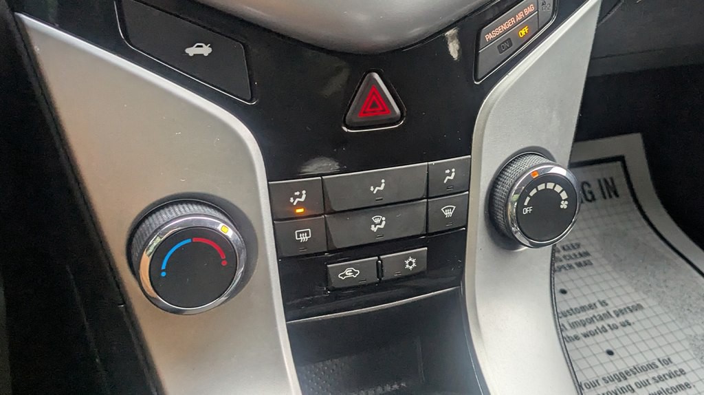 2016 Chevrolet Cruze Image 15