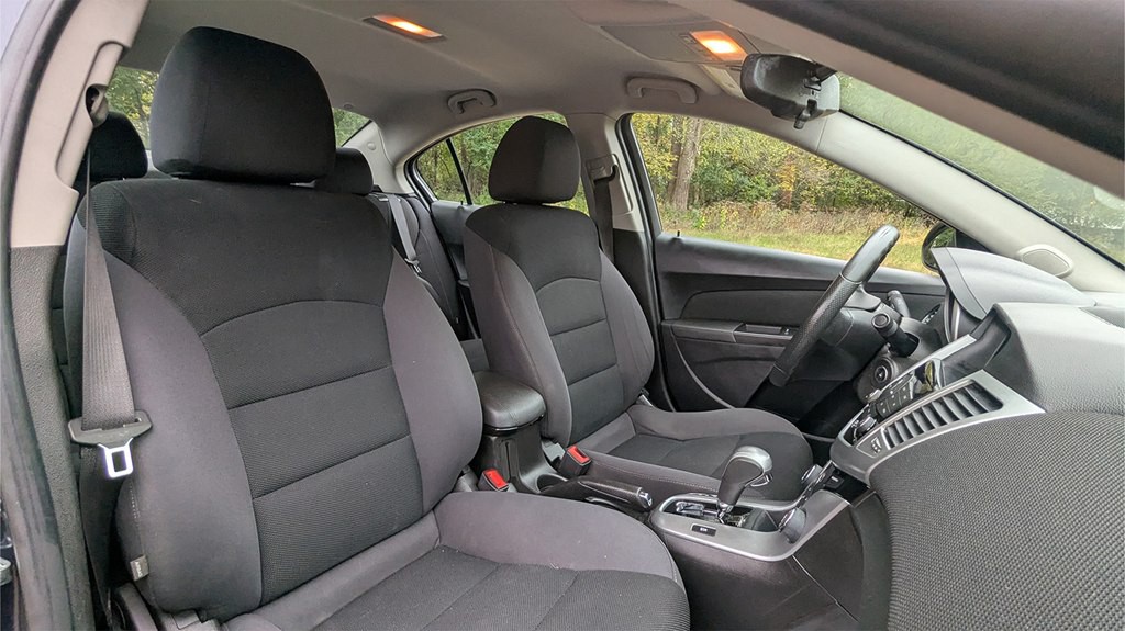 2016 Chevrolet Cruze Image 18