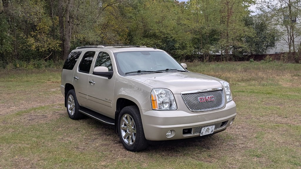 2014 GMC Yukon Image 1