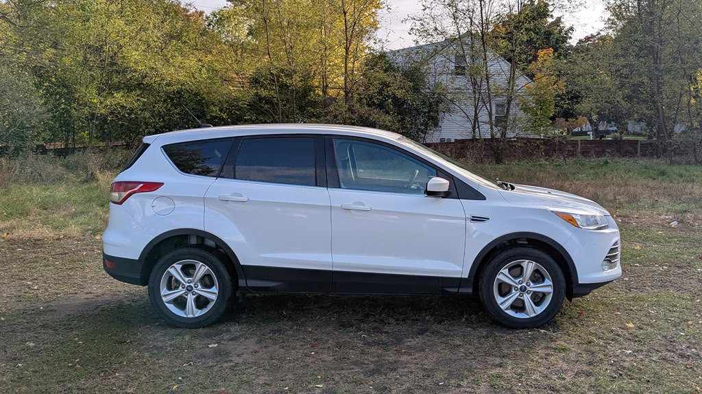 2014 Ford Escape Image 2