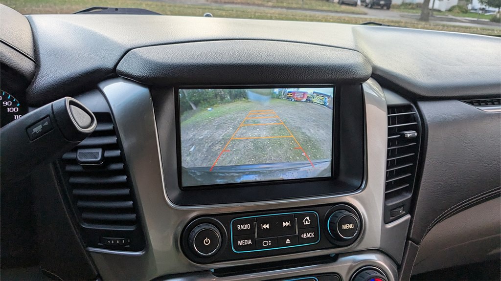 2015 Chevrolet Suburban Image 16