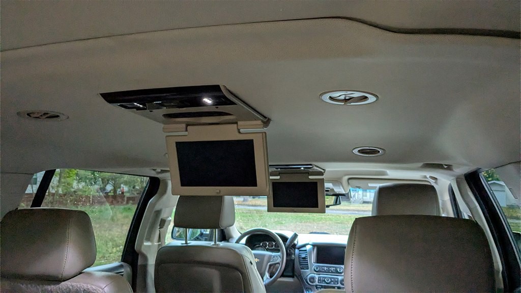 2015 Chevrolet Suburban Image 22