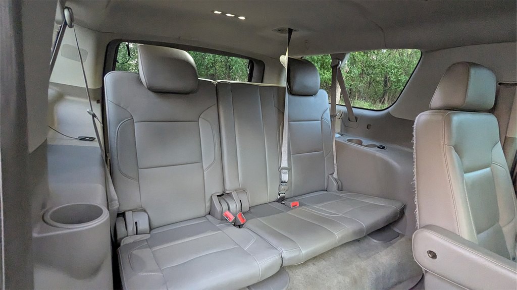 2015 Chevrolet Suburban Image 24