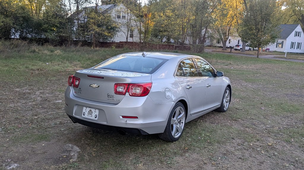 2014 Chevrolet Malibu Image 3