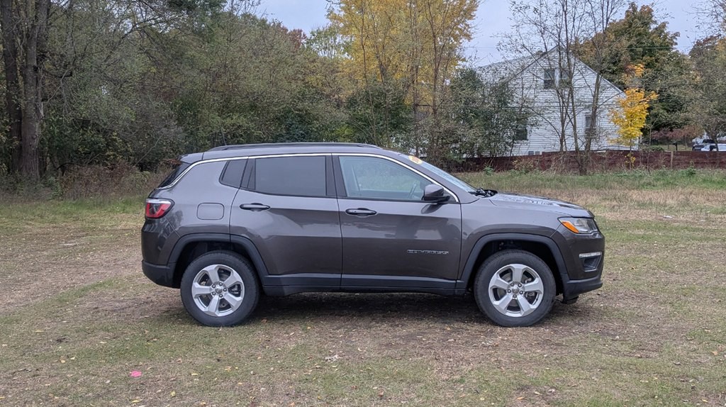 2020 Jeep Compass Image 2