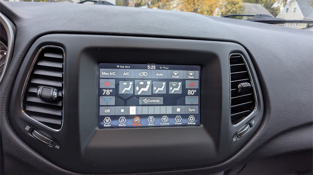 2020 Jeep Compass Image 14