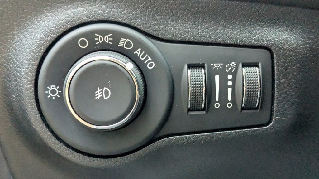 2020 Jeep Compass Image 20