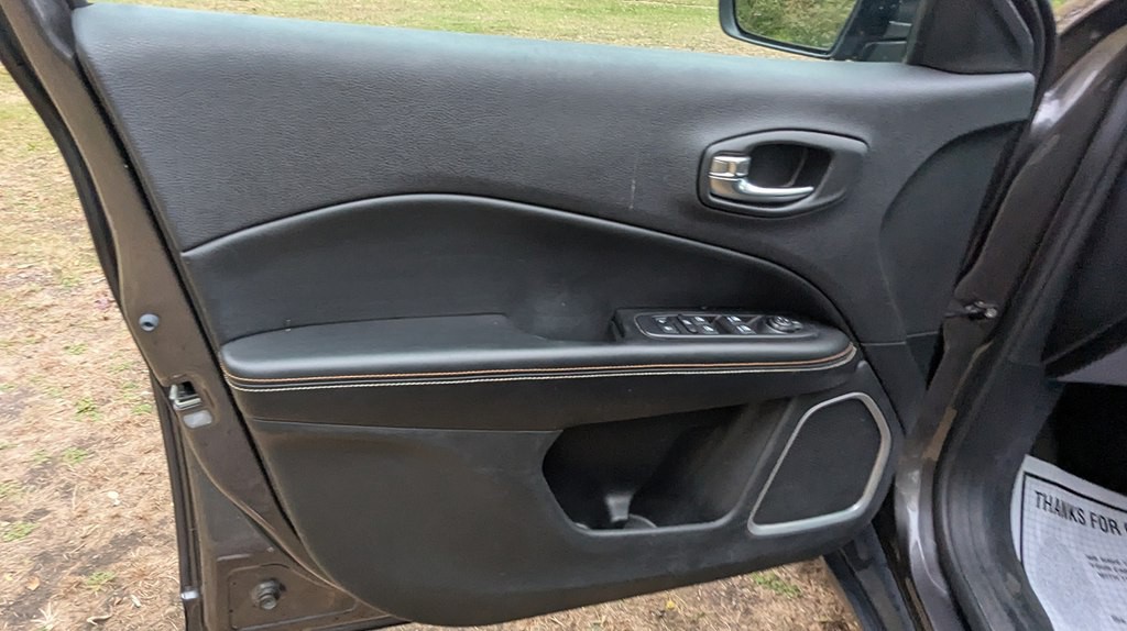 2020 Jeep Compass Image 21